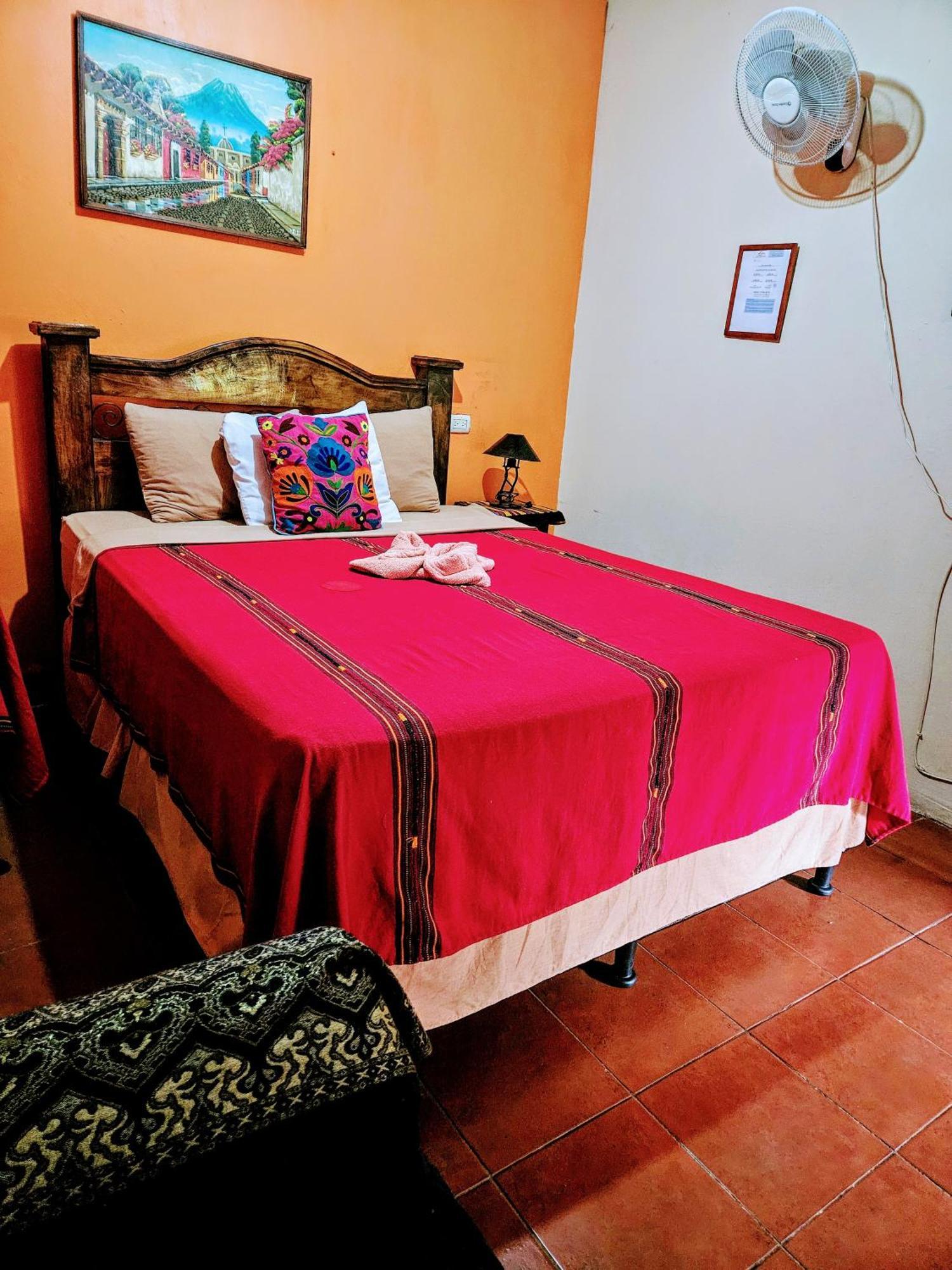 Hotel Casa Del Cerro Антигуа-Гватемала Экстерьер фото